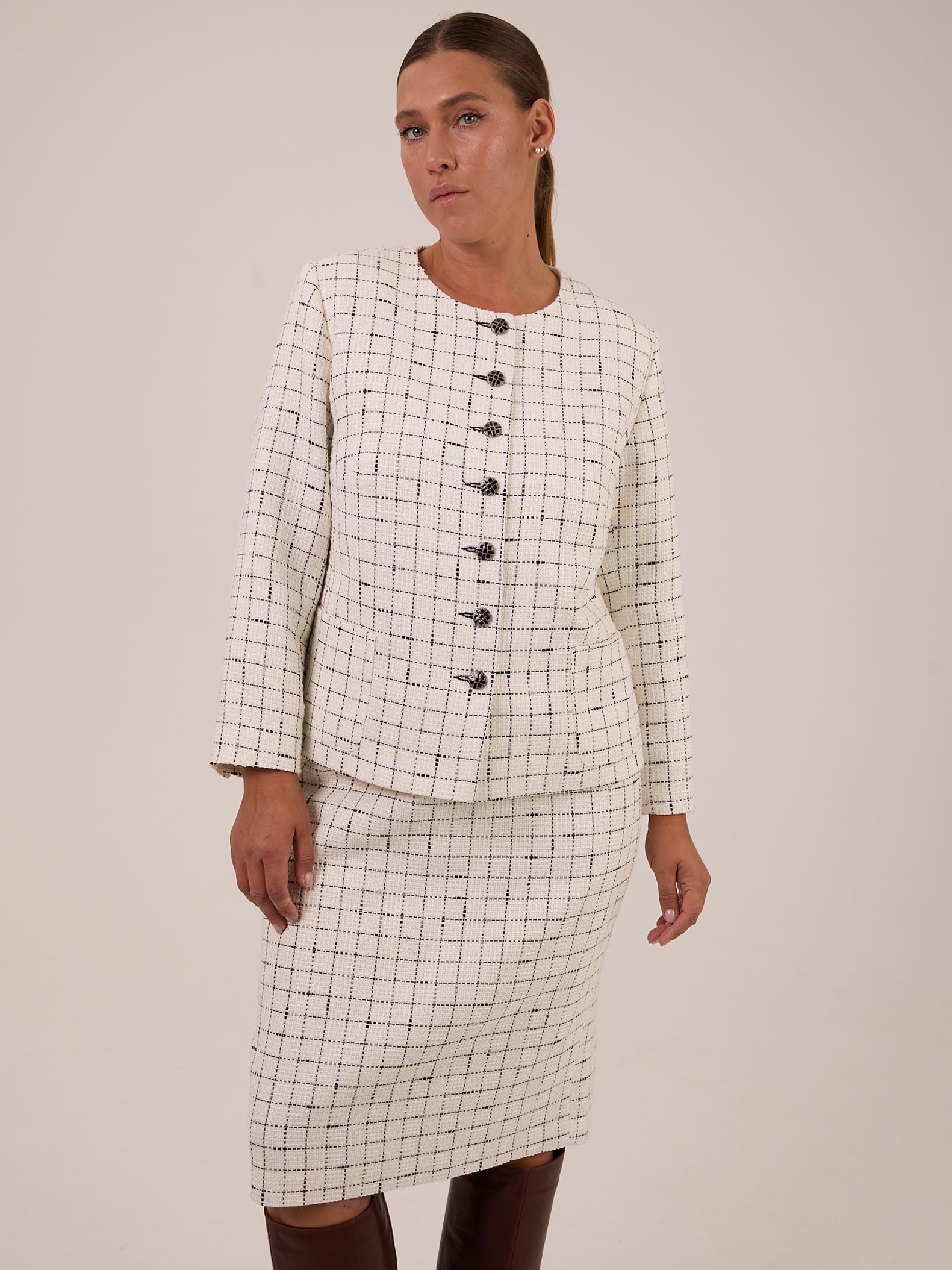 Пиджаки и костюмы