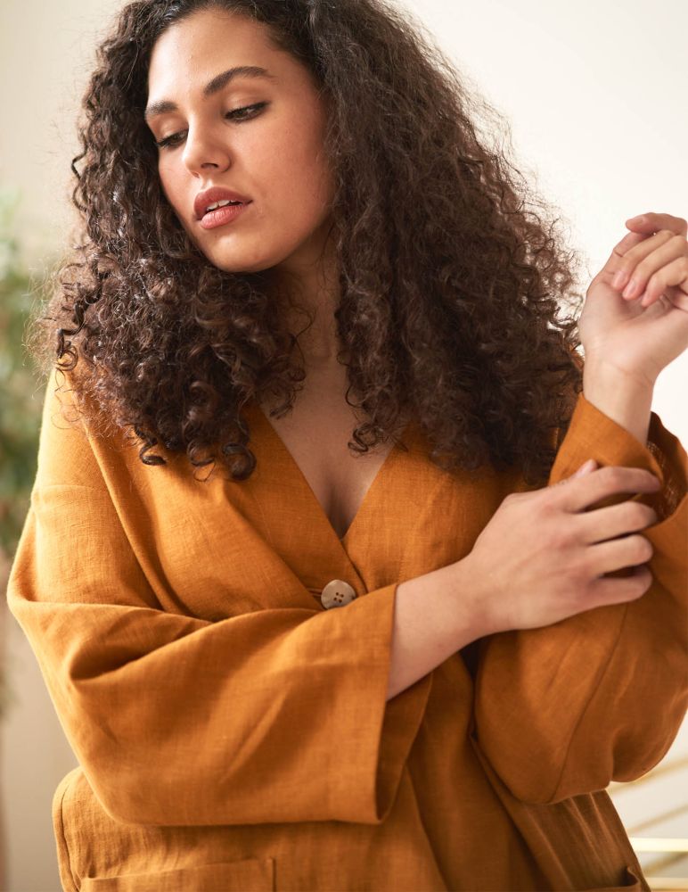 Льняная коллекция платьев и костюмов на лето 2024 для PLUS SIZE